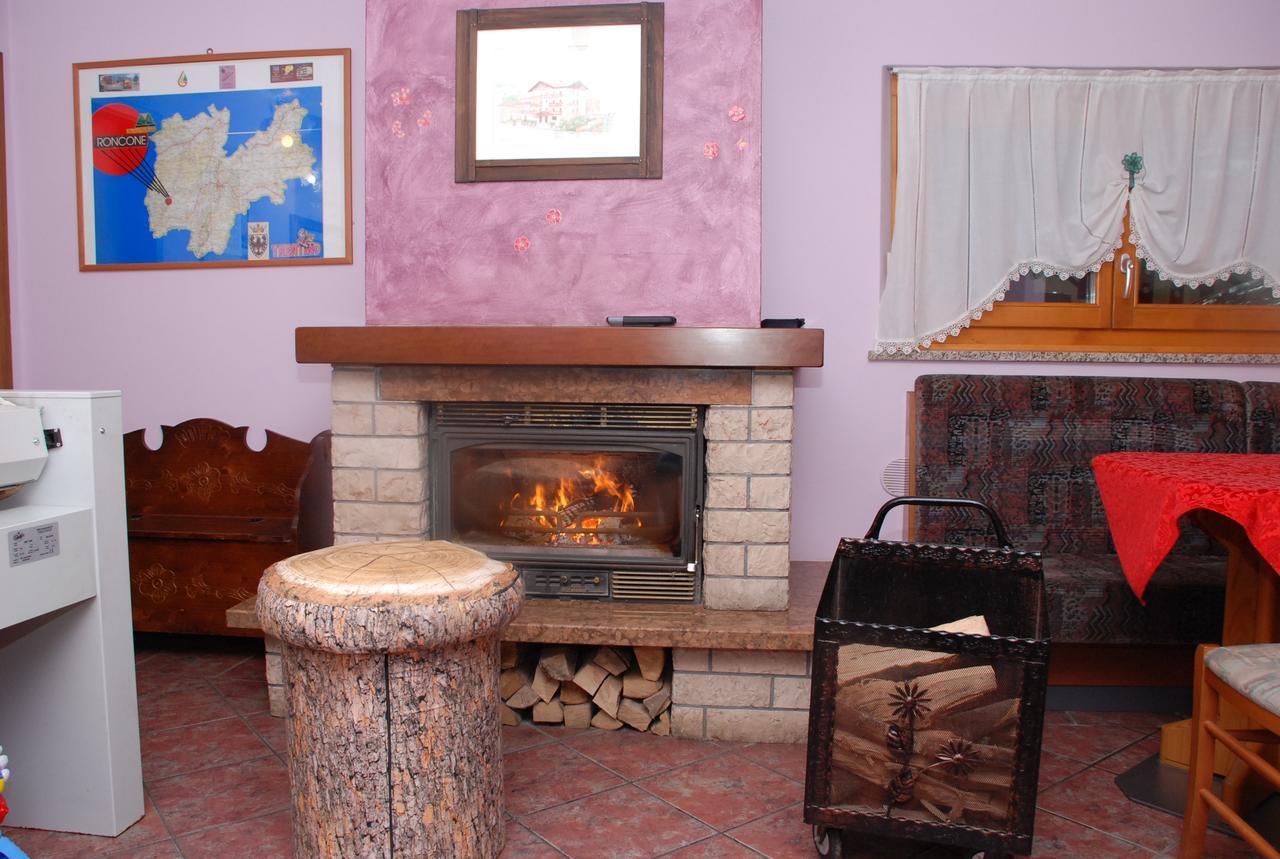 Roncone Albergo Ginevra מראה חיצוני תמונה